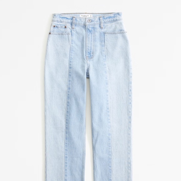 Abercrombie and Fitch Ultra High Rise Light Wash Jeans - Picture 1 of 4